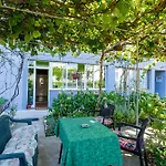 Apena Apartment